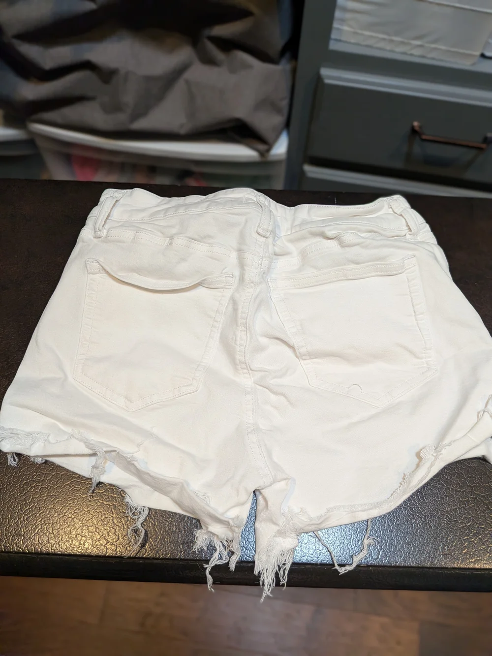 Silver Jeans White Denim Distressed Cutoff Shorts 30